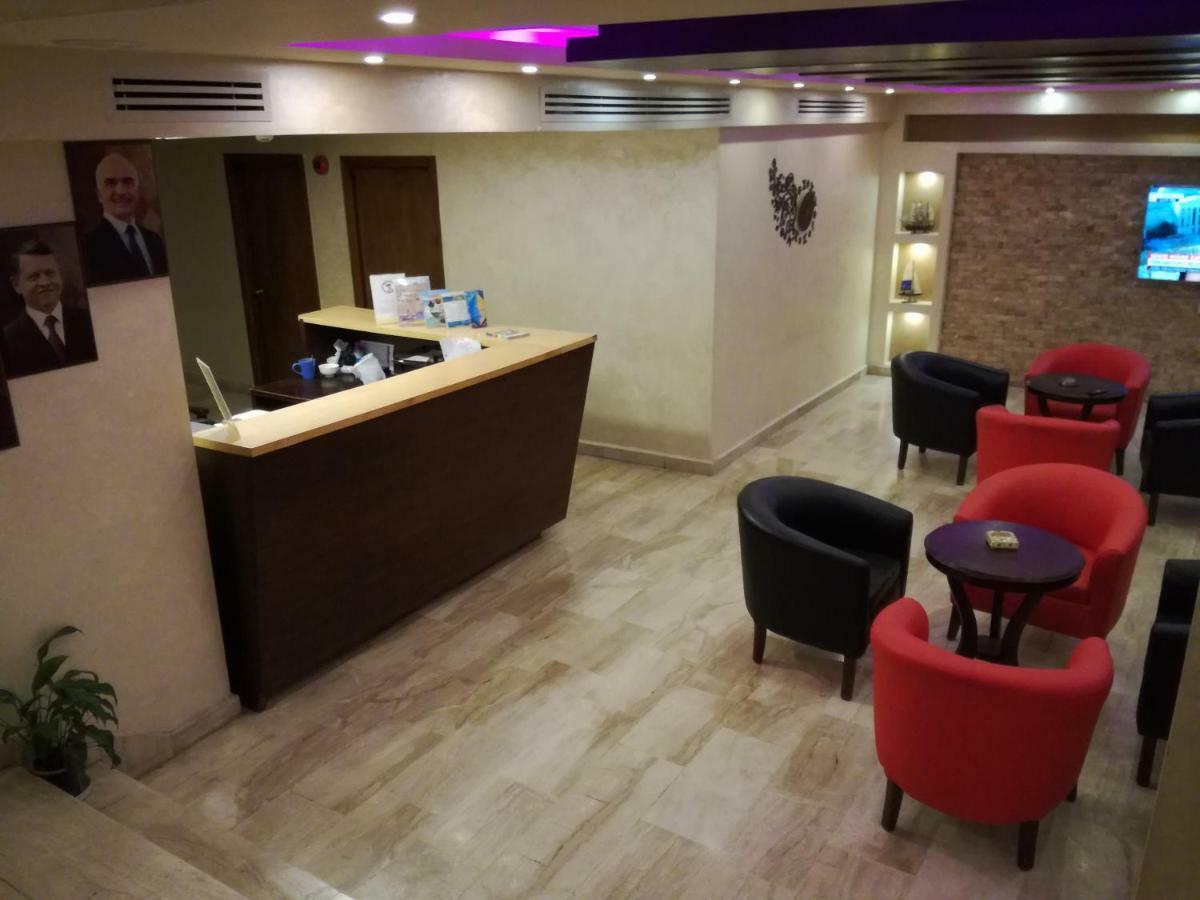 The Yacht Hotel Aqaba Exterior photo